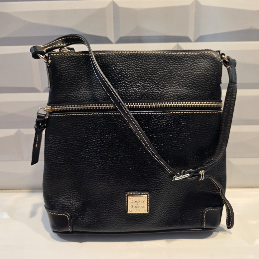 Dooney & Bourke Black Pebbled Grain Crossbody Zip Top Red Lining Gold Hardware